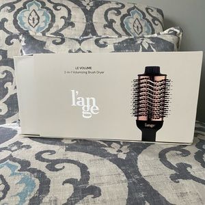 Brand New Lange le volume brush dryer